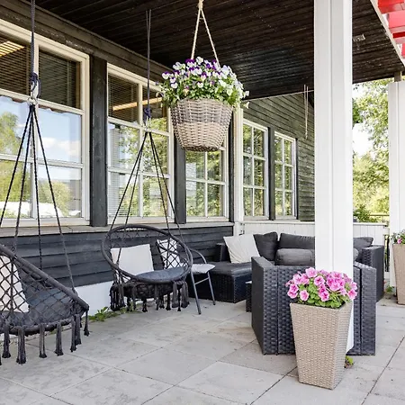 Hotelli Pohjankievari Кемпеле