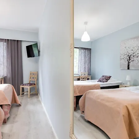 Hotelli Pohjankievari 3*