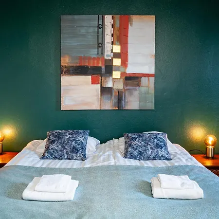 Отель Hotelli Pohjankievari Кемпеле